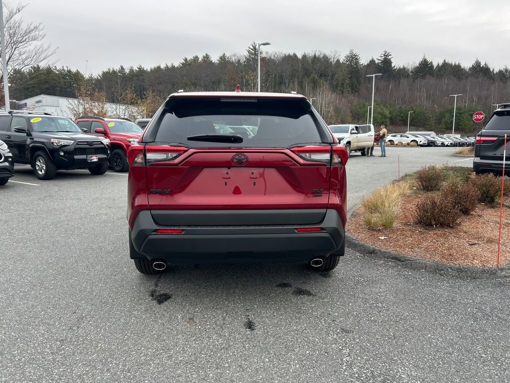 New 2025 Toyota RAV4 XLE XLE AWD SUV