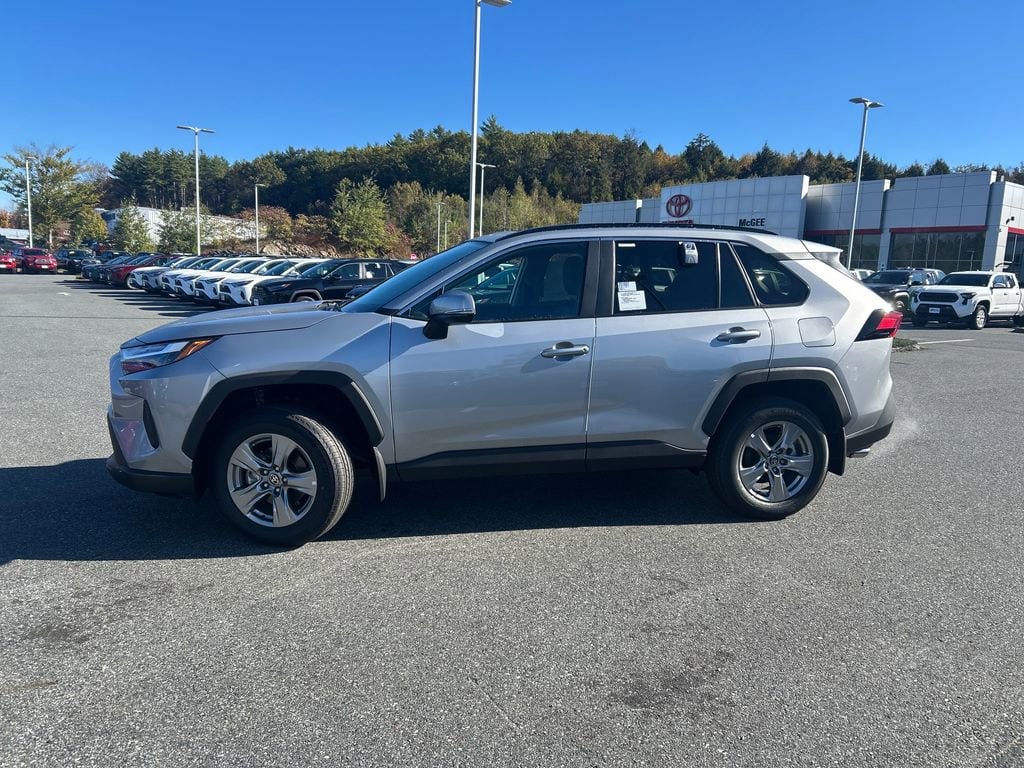 New 2025 Toyota RAV4 XLE XLE AWD SUV