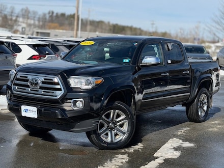 Pre-Owned 2019 Toyota Tacoma Limited V6 Truck Double Cab
