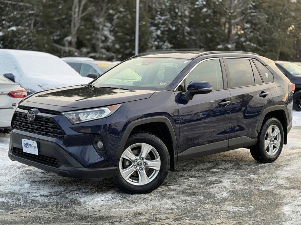 2019 Toyota RAV4 XLE's photo