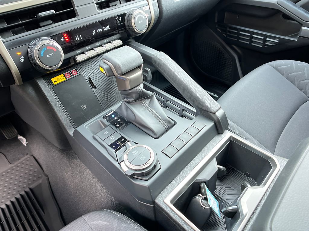 2026 Toyota Tacoma SR5 - Photo 20