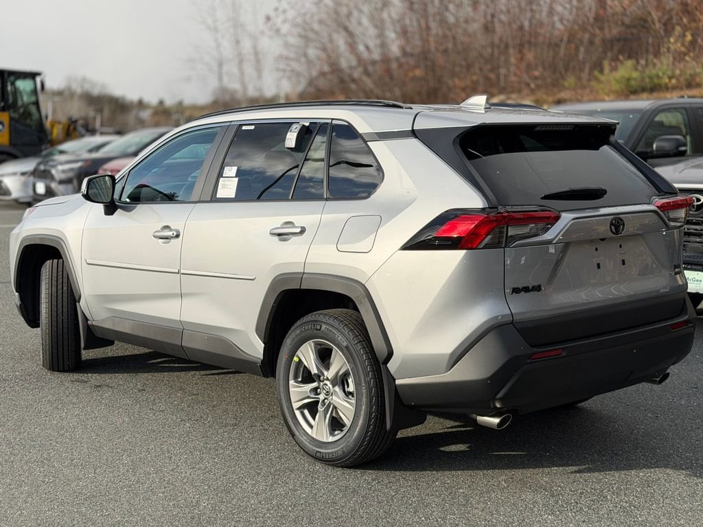 New 2025 Toyota RAV4 XLE XLE AWD SUV