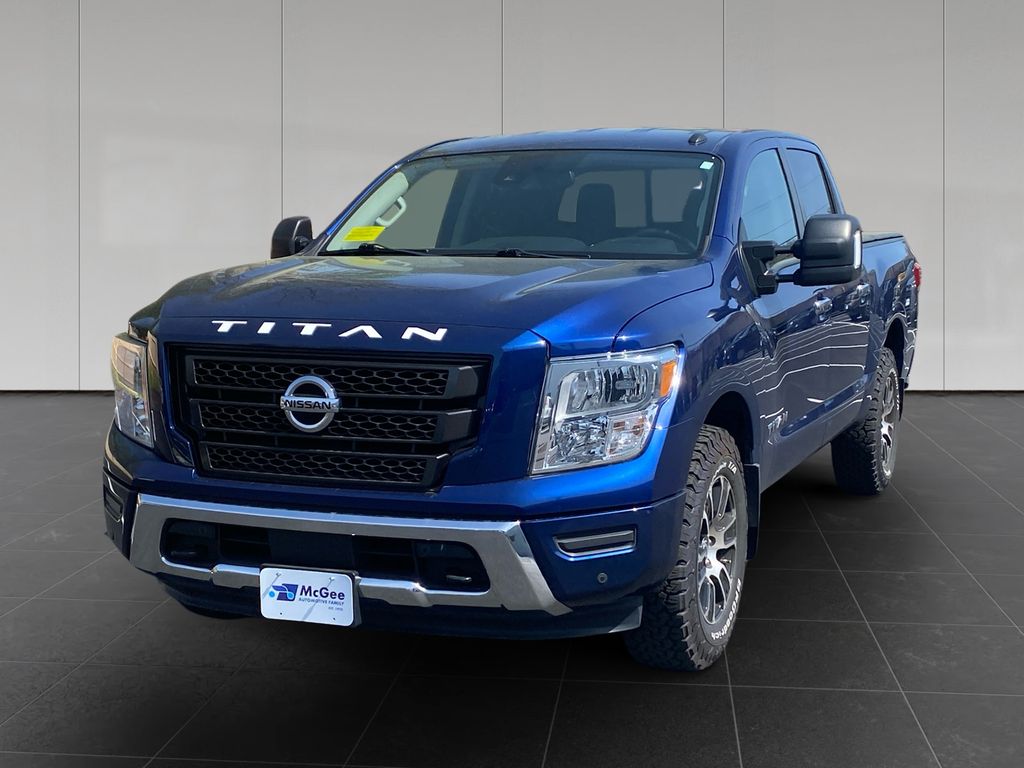 2021 Nissan Titan SV 4X4 Crew Cab's photo