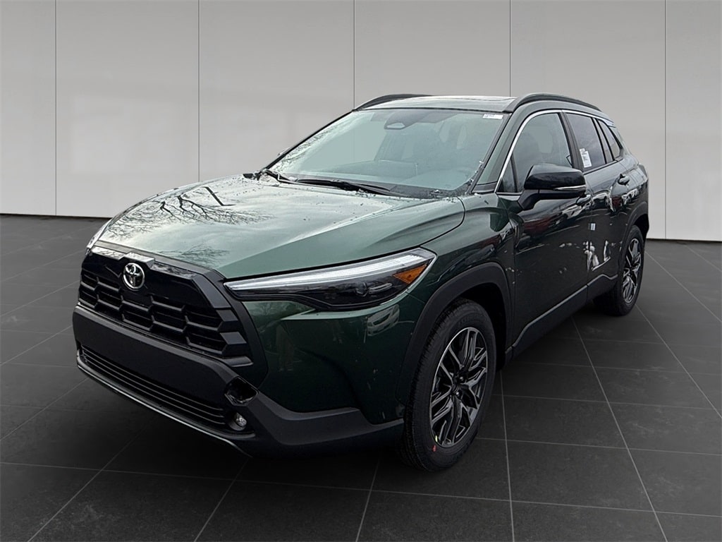 2026 Toyota Corolla Cross XLE's photo