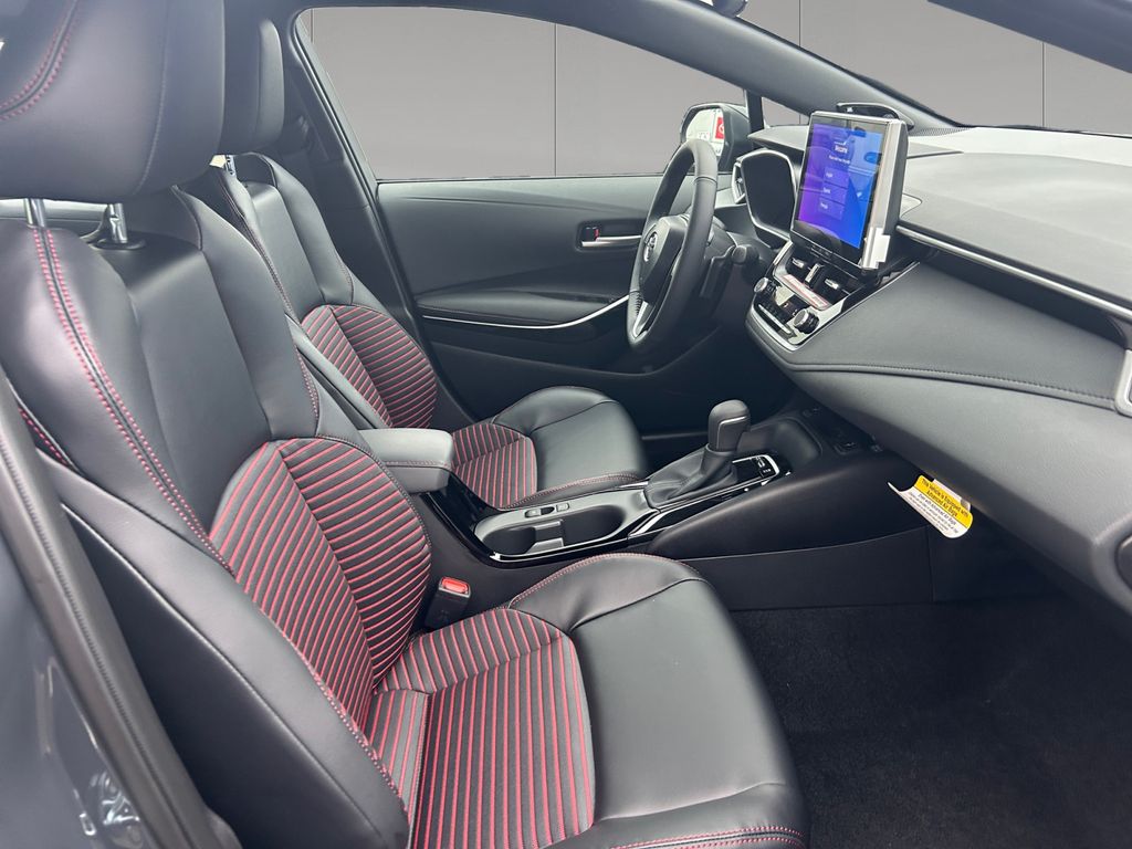 2026 Toyota Corolla XSE - Photo 17