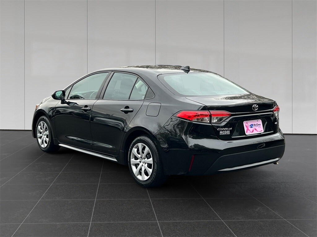 Used 2022 Toyota Corolla LE Sedan