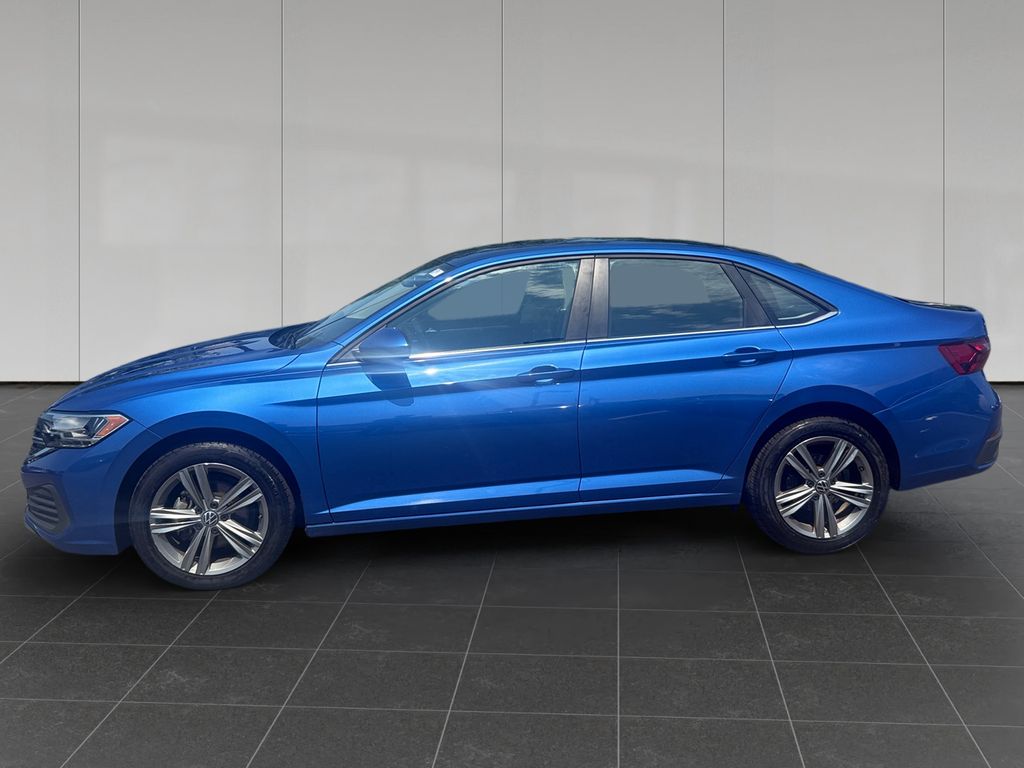 Used 2024 Volkswagen Jetta SE with VIN 3VWEM7BUXRM007824 for sale in Putnam, CT