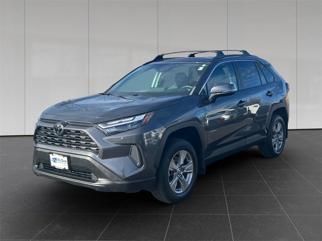 2023 Toyota RAV4 XLE's photo