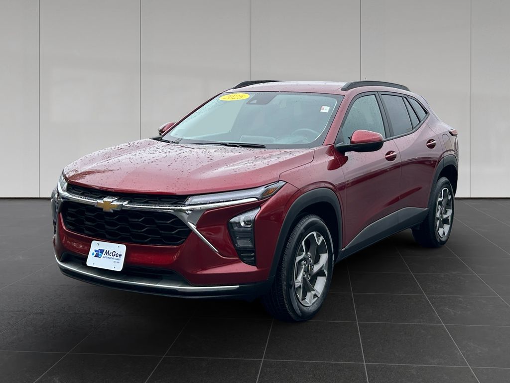2025 Chevrolet Trax LT's photo