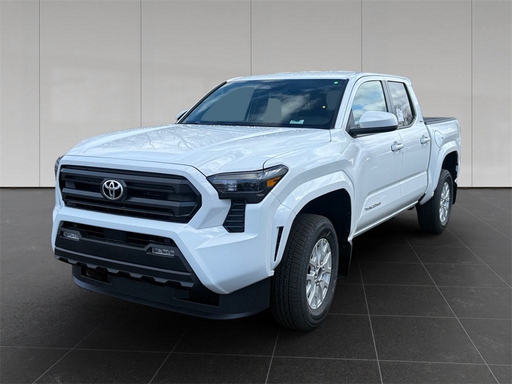2025 Toyota Tacoma SR5's photo