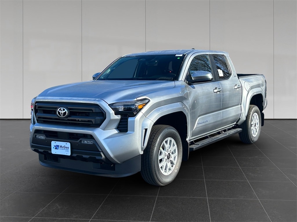 2025 Toyota Tacoma SR5's photo