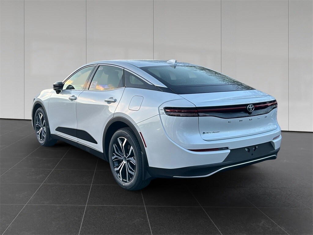 New 2026 Toyota Crown XLE XLE