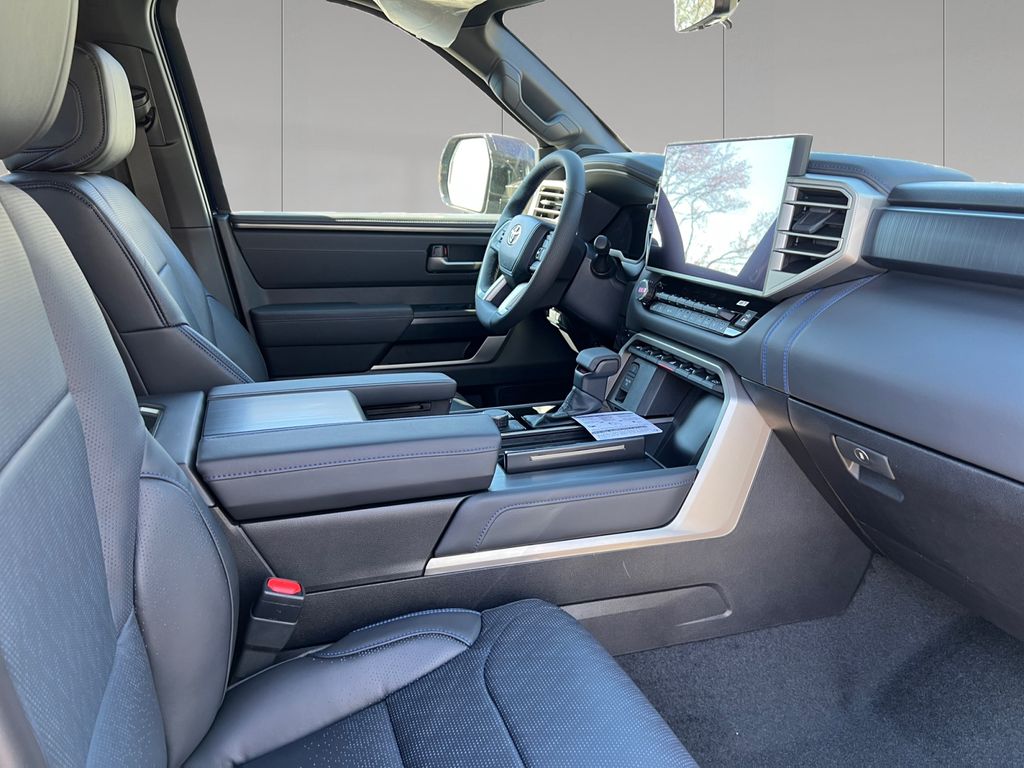 2026 Toyota Tundra Platinum - Photo 17