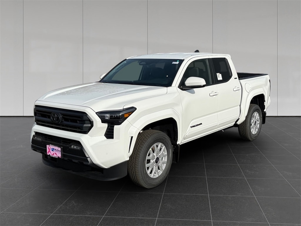 2025 Toyota Tacoma SR5's photo