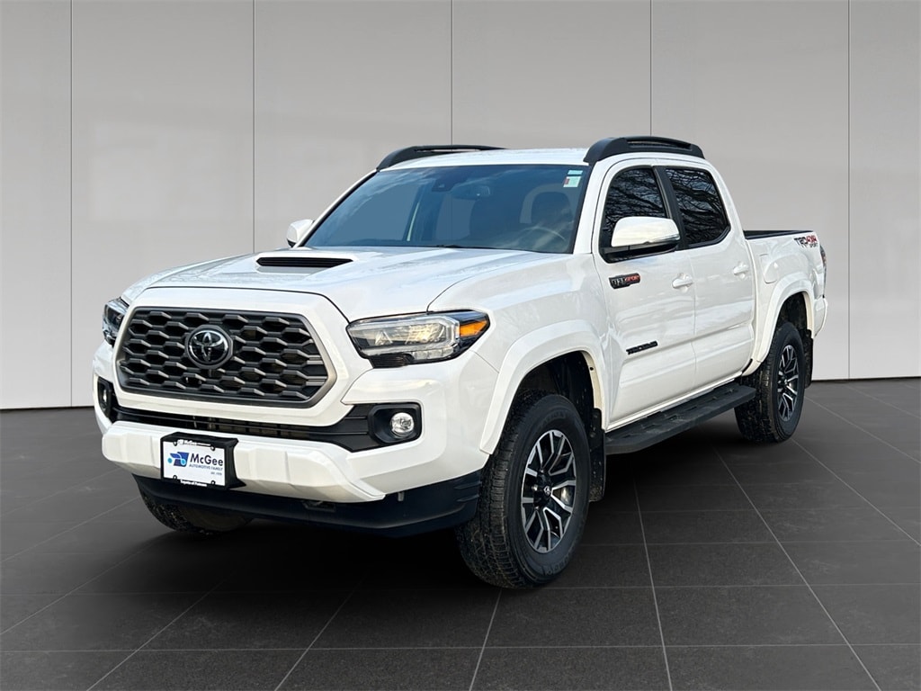 2023 Toyota Tacoma TRD Sport's photo