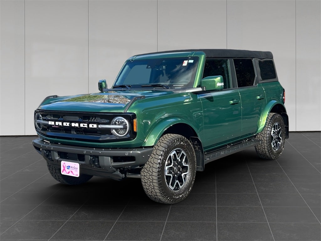 2023 Ford Bronco 4-Door Outer Banks's photo