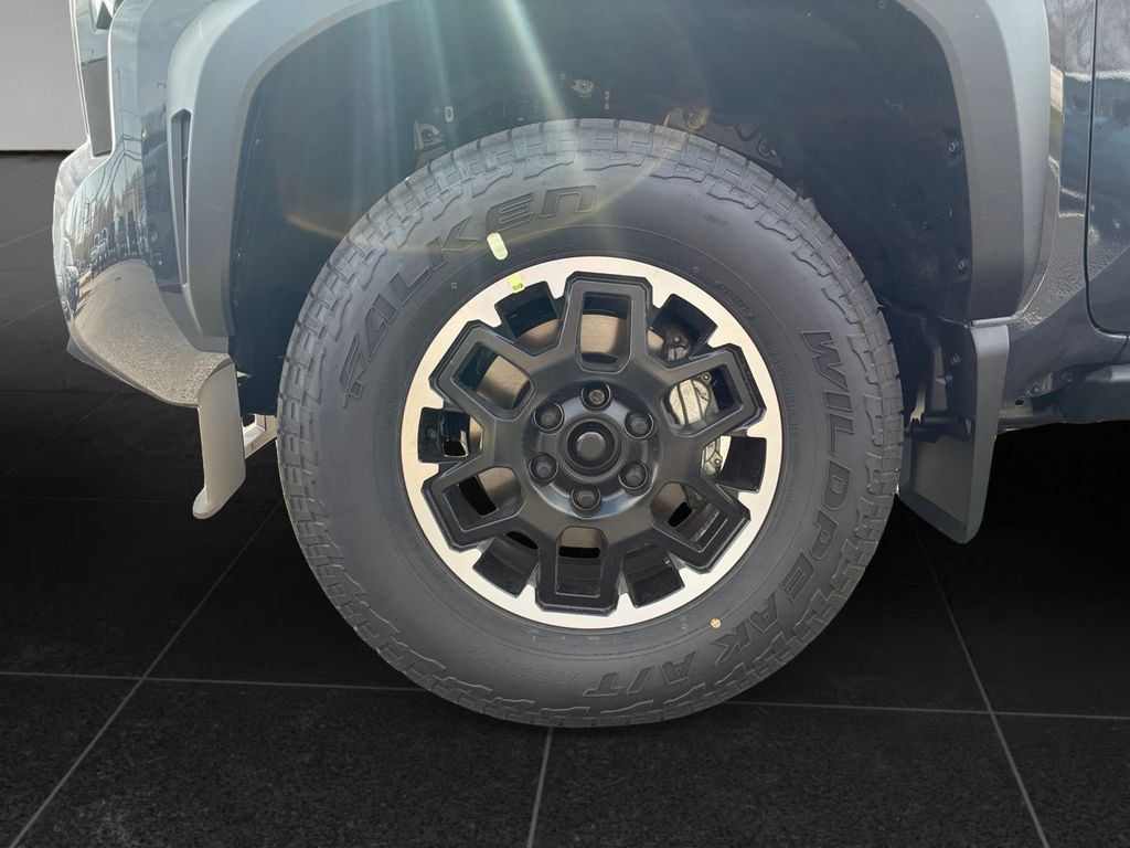 2026 Toyota Tacoma TRD Off Road - Photo 9
