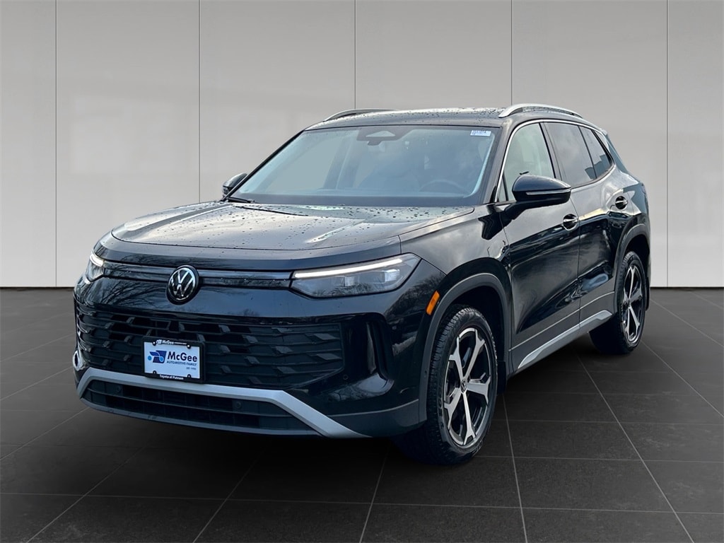 2025 Volkswagen Tiguan SE's photo