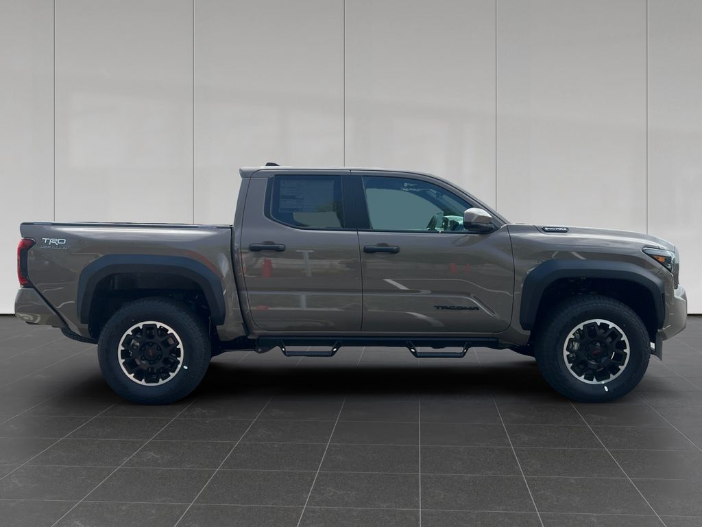 2026 Toyota Tacoma TRD Off Road - Photo 6