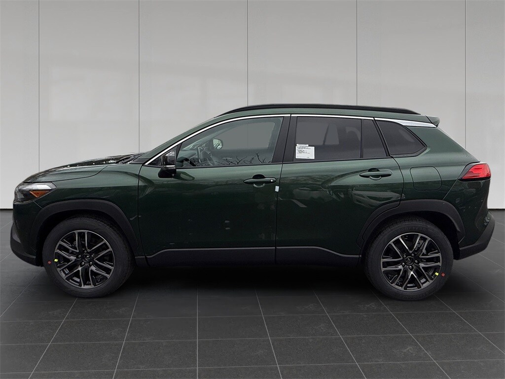 2026 Toyota Corolla Cross XLE photo 2