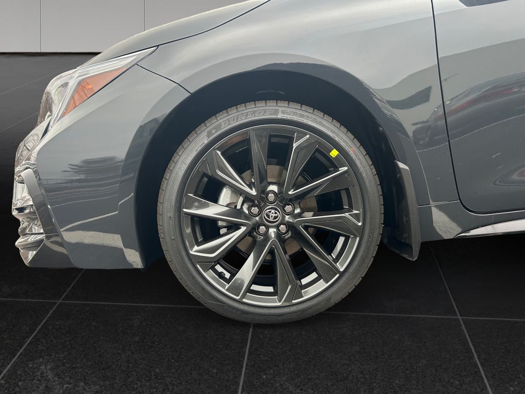 2026 Toyota Corolla XSE - Photo 9