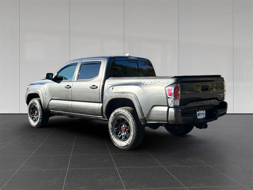 2020 Toyota Tacoma TRD Off-Road photo 3