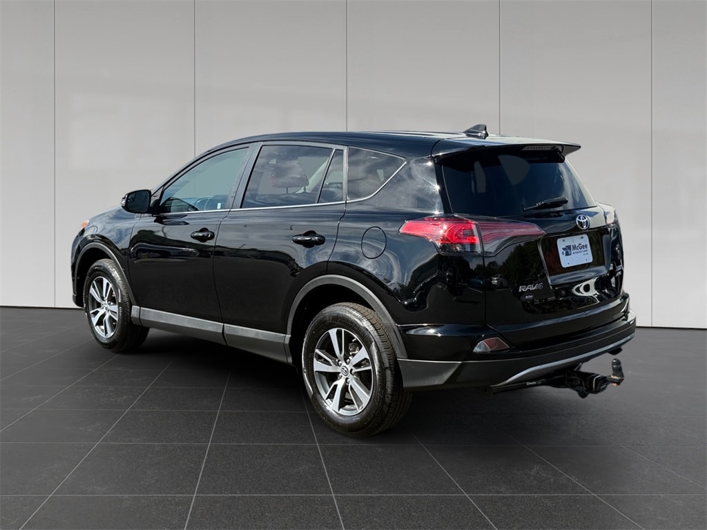 Used 2018 Toyota RAV4  SUV
