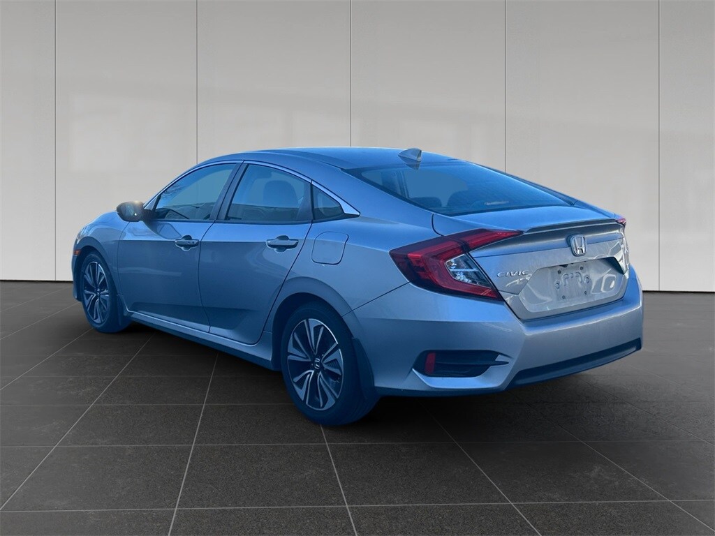 2016 Honda Civic EX-T photo 3