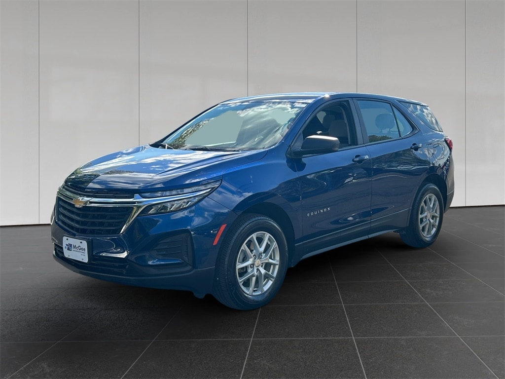 Used 2022 Chevrolet Equinox LS w/1LS SUV