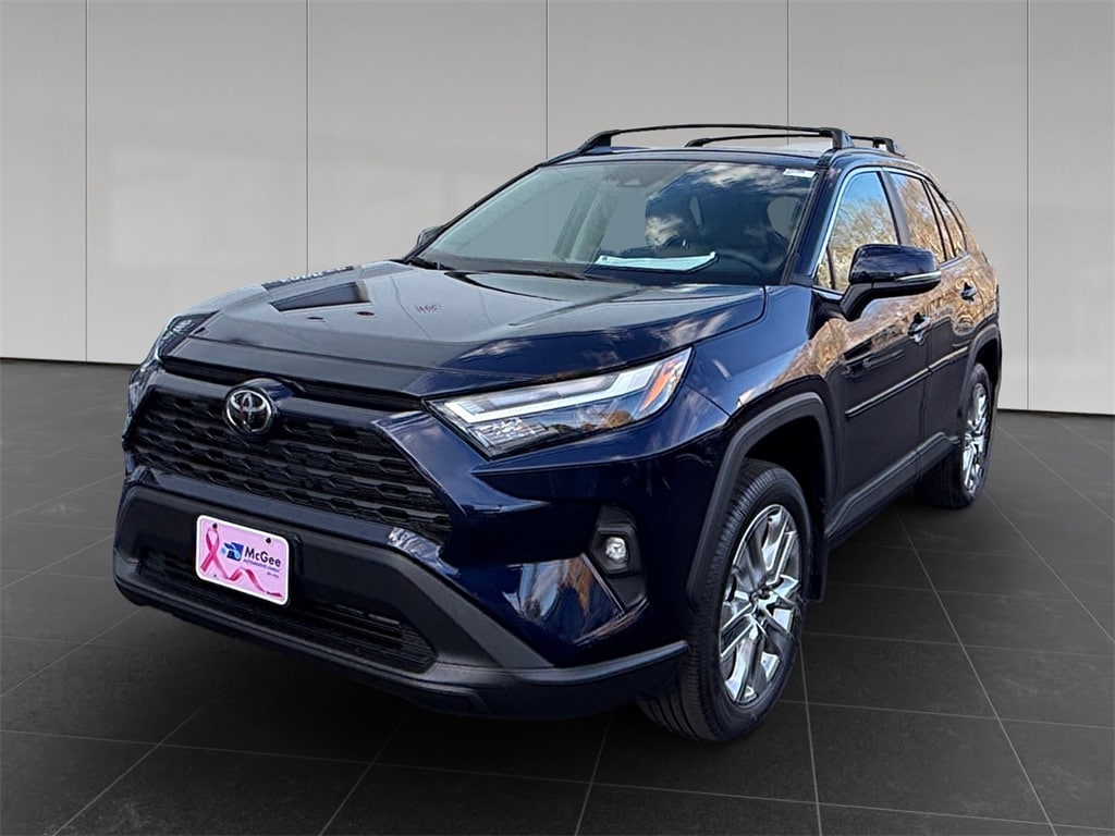2025 Toyota RAV4 XLE Premium's photo