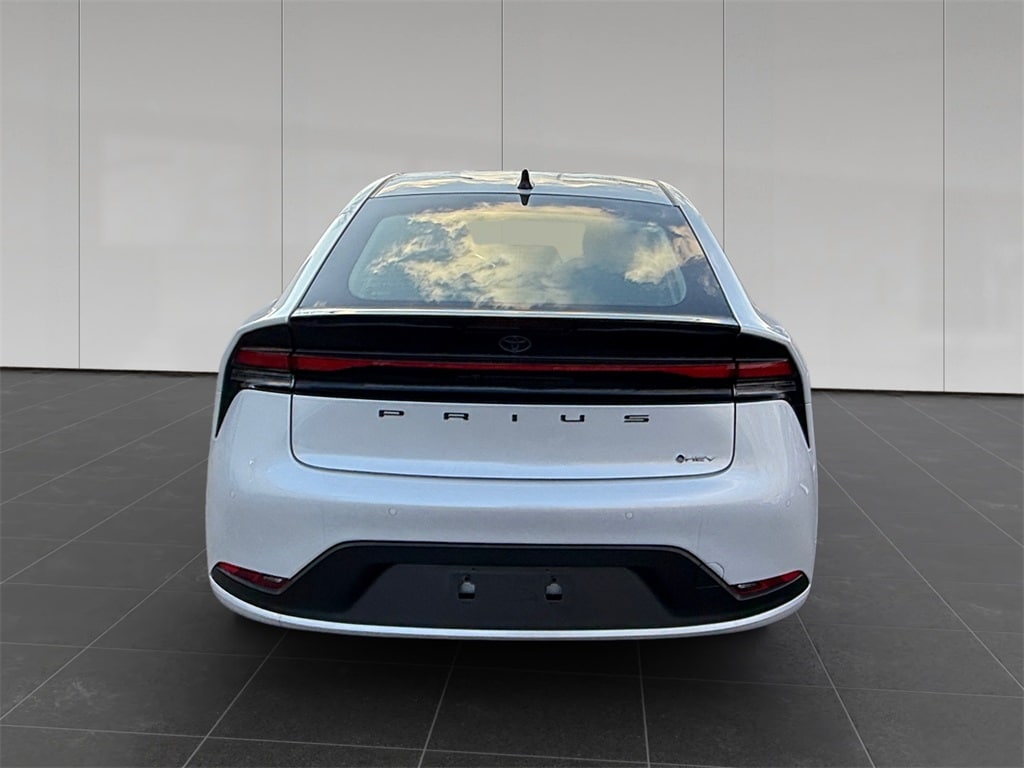 New 2026 Toyota Prius LE LE