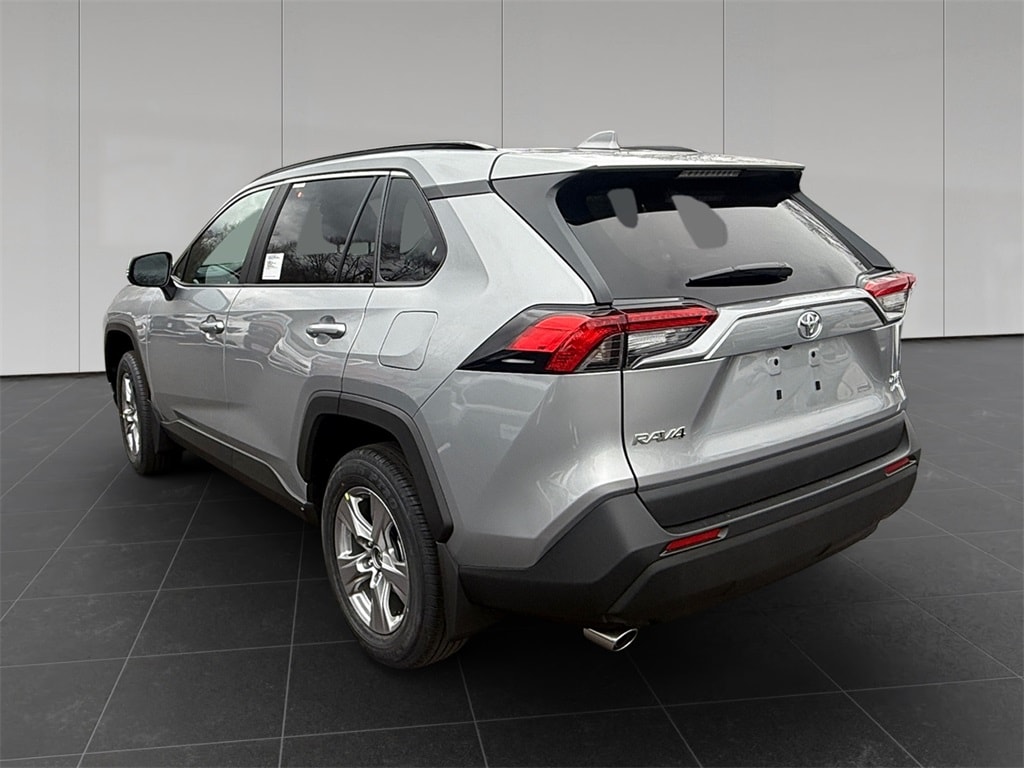 New 2025 Toyota RAV4 XLE XLE AWD SUV