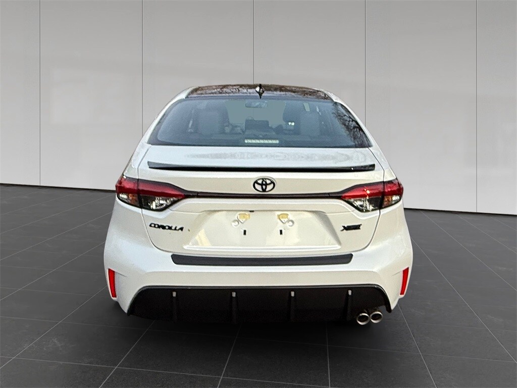 2026 Toyota Corolla XSE photo 4