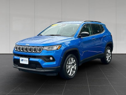 2022 Jeep Compass Latitude Lux SUV