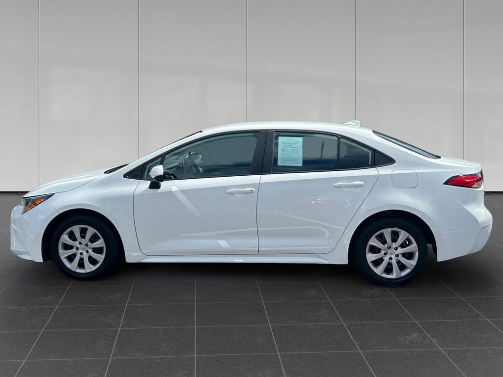 Used 2021 Toyota Corolla LE with VIN 5YFEPMAE9MP192257 for sale in Putnam, CT
