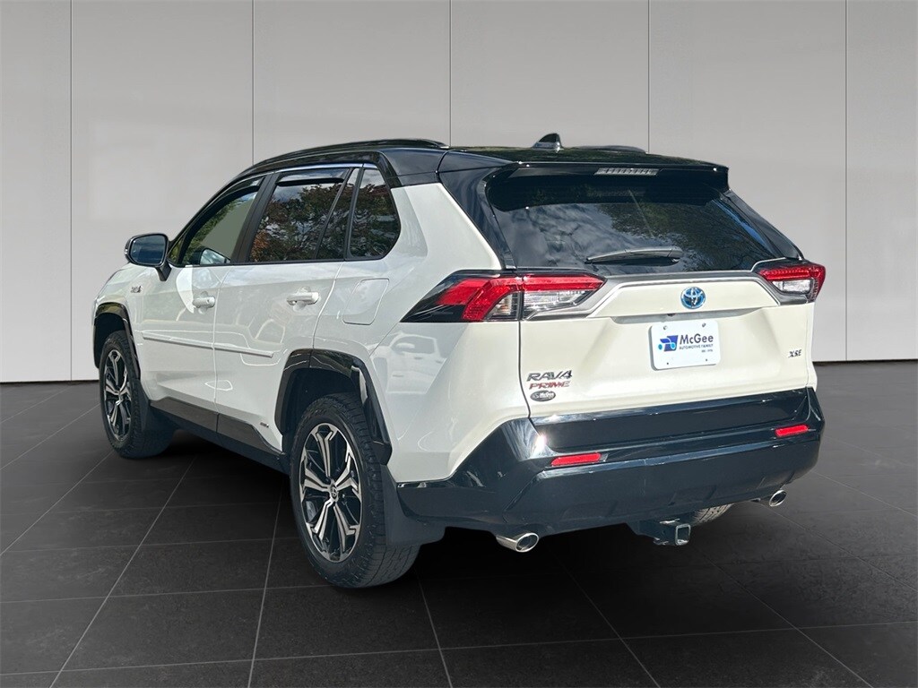 2021 Toyota RAV4 Prime XSE photo 3