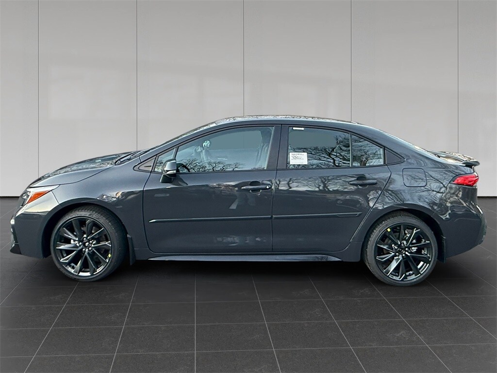 2026 Toyota Corolla SE photo 2