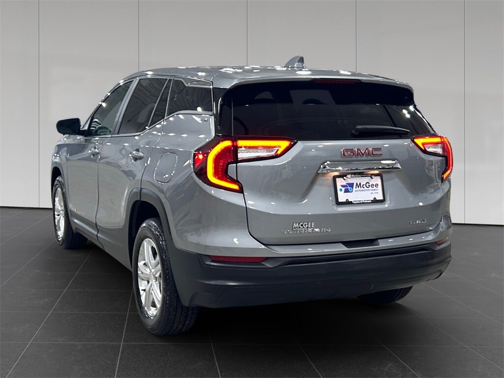 Used 2024 GMC Terrain SLE SUV