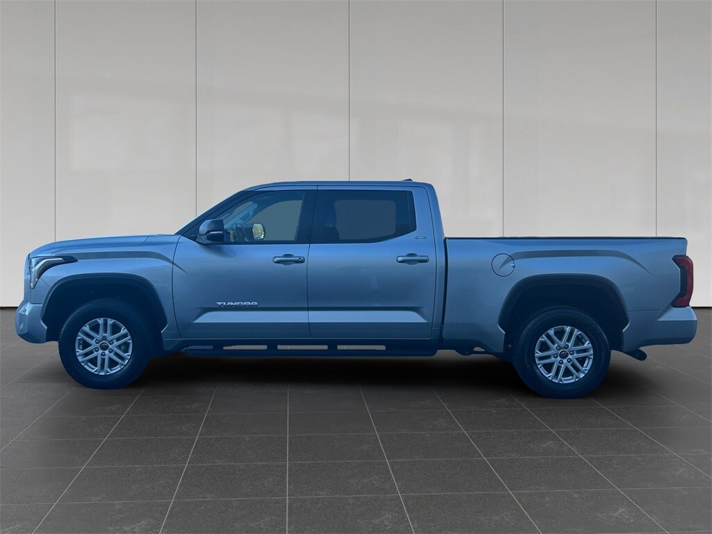 2024 Toyota Tundra SR5 photo 2