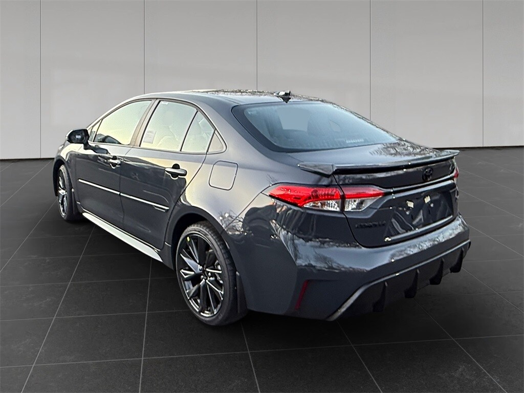 2026 Toyota Corolla SE photo 3