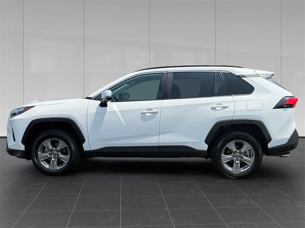 Used 2024 Toyota RAV4 XLE with VIN 2T3P1RFV8RC447852 for sale in Kansas City