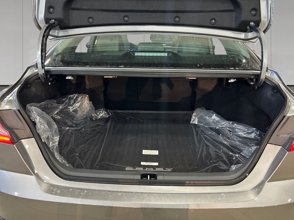 2026 Toyota Camry XLE - Photo 19
