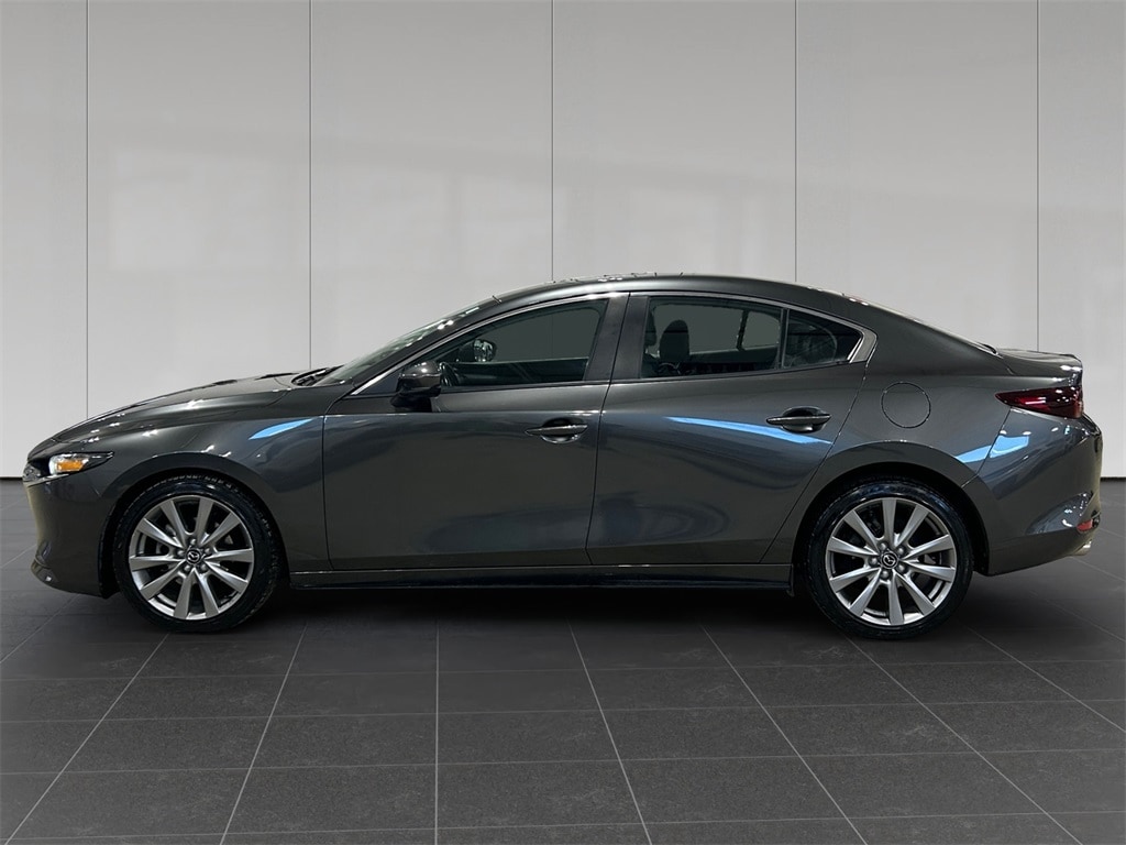 Used 2022 Mazda Mazda3 Preferred with VIN 3MZBPBCL3NM303510 for sale in Putnam, CT