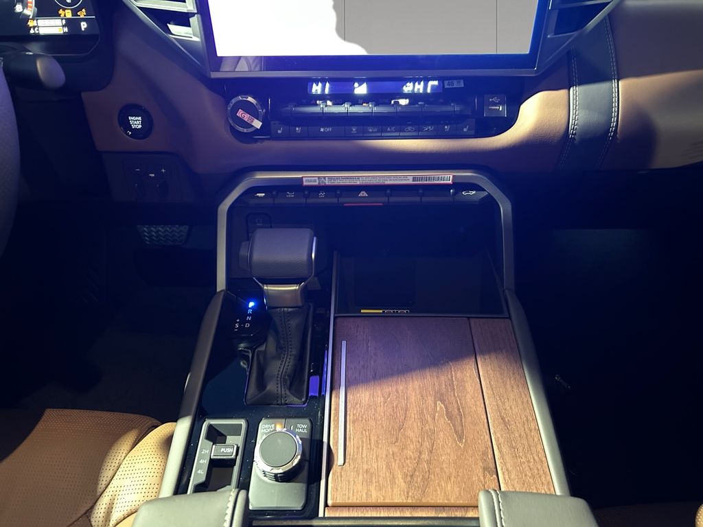 2026 Toyota Tundra 1794 Edition - Photo 15