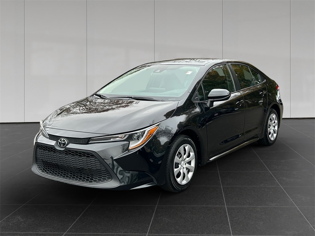 Used 2022 Toyota Corolla LE Sedan