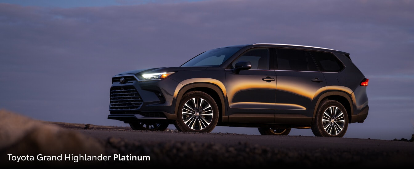 Various angle of 2026 Toyota Grand Highlander trims: Platinum, Limited, and XLE.