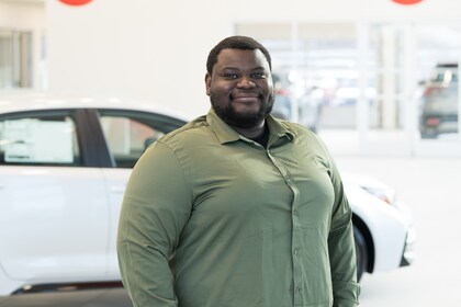 Staff member Berson D. from ID_2ced961f12d7