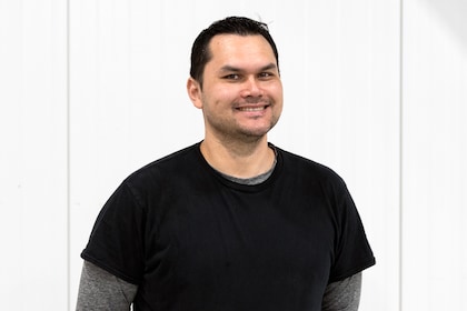 Staff member Jonathan O from ID_2ced961f12d7