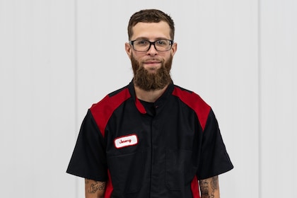 Staff member Jeremy from ID_2ced961f12d7