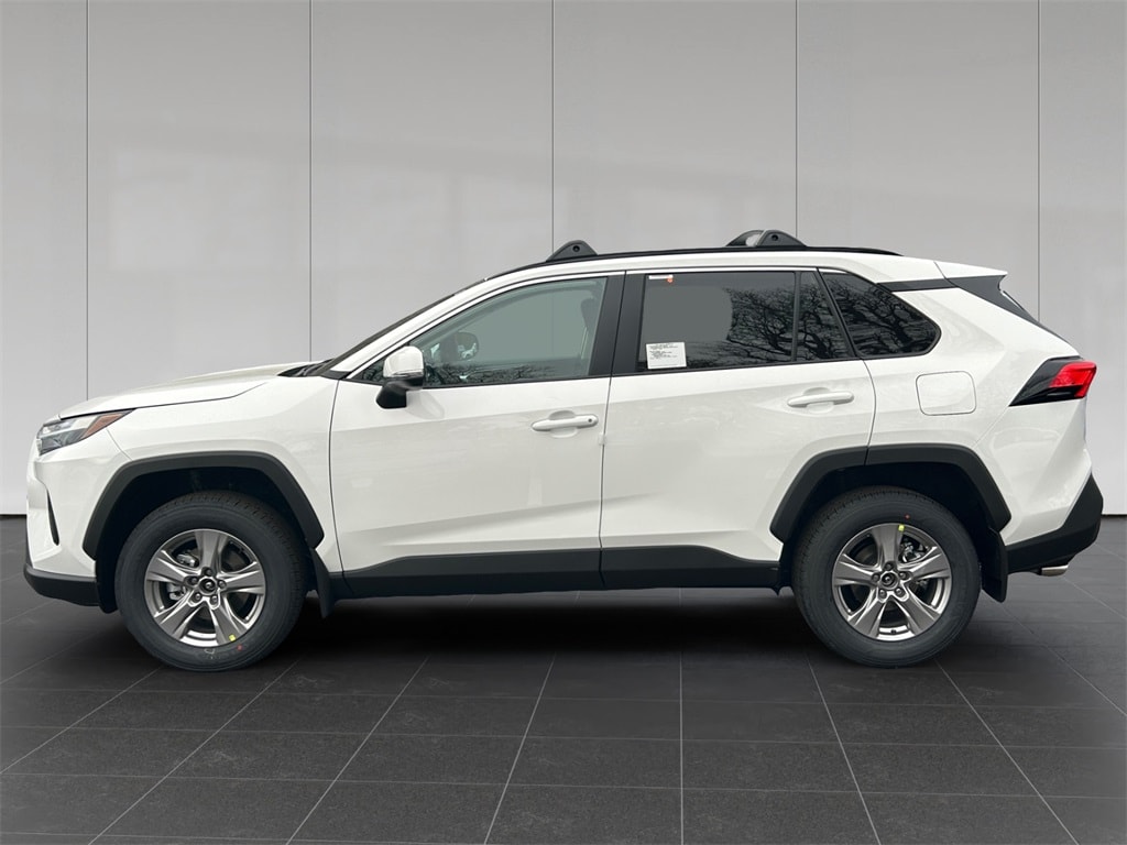 New 2025 Toyota RAV4 XLE XLE AWD SUV